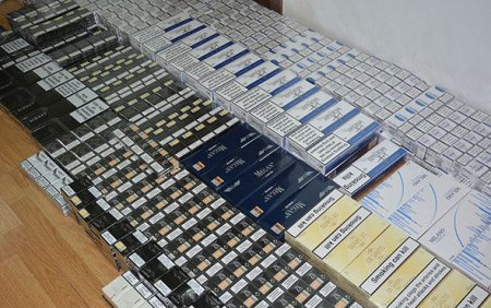 Gömrükçülərin xüsusi əməliyyatı: 271 min 400 siqaret aşkarlanıb