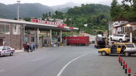 Gürcüstandakı Rusiya “barmağı” Azərbaycandan tranzit yükdaşımaları necə əngəllədi?