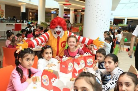 Yeni McDonald's restoranı “Gənclik Mall” ticarət mərkəzində açıldı