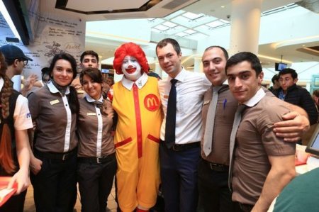 Yeni McDonald's restoranı “Gənclik Mall” ticarət mərkəzində açıldı