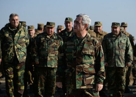 Erməni generalların poqonları “uçdu”