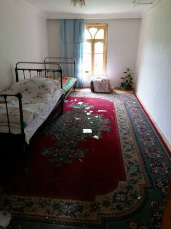Şəkillərdə: Cəbhə bölgəsində dağılan evlər