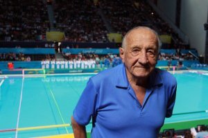 Dünyanın ən qocaman olimpiya çempionu vəfat etdi