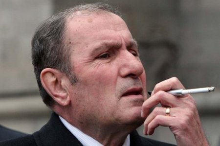 Ter-Petrosyan Azərbaycana gəldi