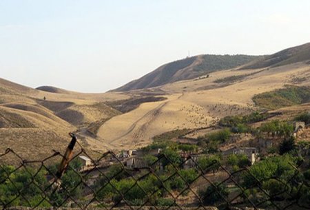 Talış kəndindən 370 erməni Ermənistana qaçıb
