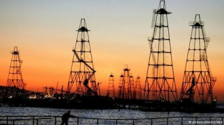 Neftin qiyməti 50 dolları keçdi