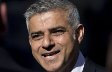 London tarixində ilk: Müsəlman mer oldu