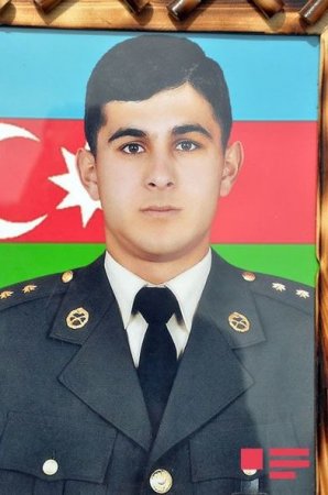 “İgidliyə görə” medal şəhidin anasına təqdim olundu