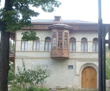 Şuşa işğaldan əvvəl və sonra