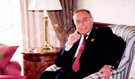 Elçibəyin Heydər Əliyev barədə səmimi sözləri