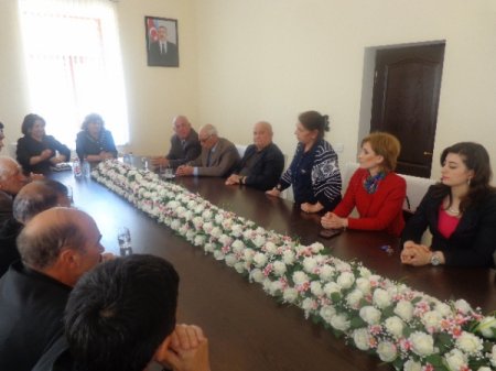 "Ailə müqəddəsdir!" adı altında dəyirmi masa keçirildi