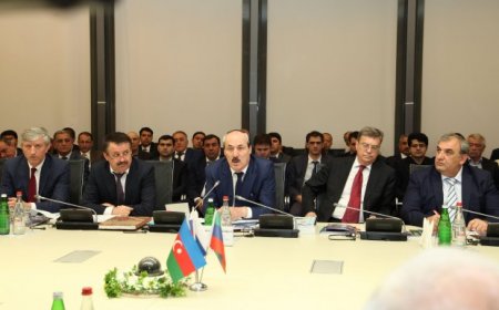 Abdulatipov azərbaycanlı sahibkarları “dağın o üzünə” çağırdı: “Kim geciksə...”