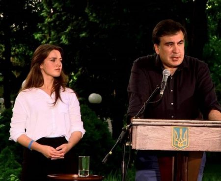 Saakaşvili azərbaycanlı məmura: "Mənim vaxtımda sənin kimilər həbsdə otururdu"