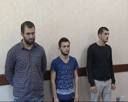 Azərbaycanda əhalinin kredit borcunu “bağlayan” dəstə ifşa edildi