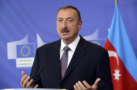 İlham Əliyev: Erməni ordusu qadağan olunmuş bombadan istifadə etdi
