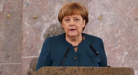 Angela Merkel Türkiyəyə gəldi