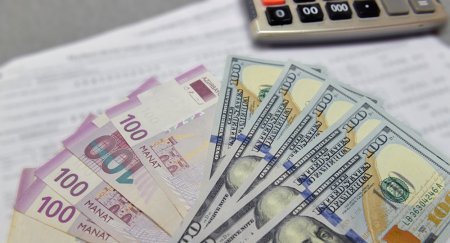 Büdcənin icrasında kəsir yaranıb