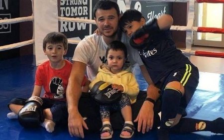 Emin əkizləri və Əminə ilə