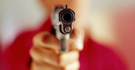 Türk bioloq iki rusiyalının qətlində şübhəli bilinir