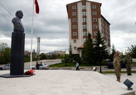 Azərbaycan və Türkiyə orduları Ermənistanla sərhəddə