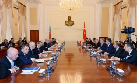 Azərbaycan və Türkiyənin Baş nazirləri görüşdü