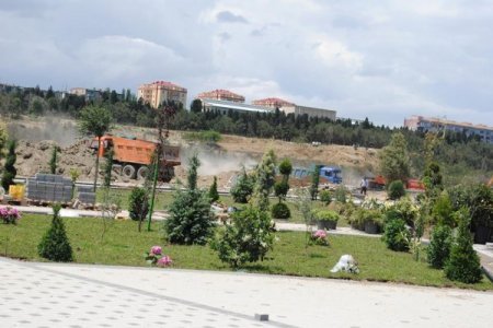 Sumqayıtda həm bulvar, həm çimərlik