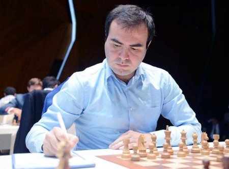 Şəhriyar qalib oldu