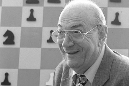 Məşhur qrossmeyster Viktor Korçnoy vəfat edib