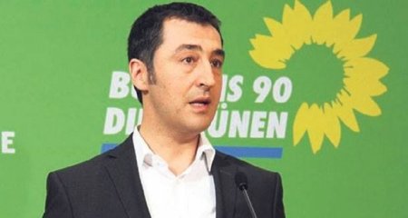 Türklərdən ermənipərəst türk deputata hücum