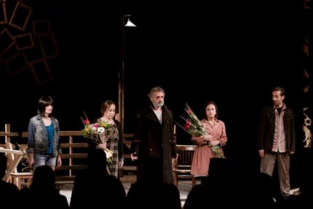 Gənc Tamaşaçılar Teatrının kollektivi Beynəlxalq tədbirlərdən mükafatlarla dönüb