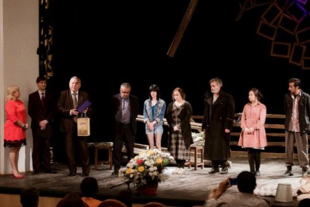 Gənc Tamaşaçılar Teatrının kollektivi Beynəlxalq tədbirlərdən mükafatlarla dönüb