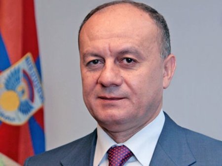 Ohanyanın mühafizə xidmətinin rəhbəri polkovniki həbs etdirdi