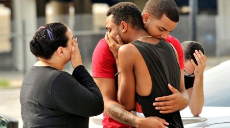Orlandoda gecə klubuna silahlı basqının görüntüləri yayılıb