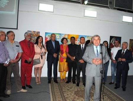Sumqayıt şəhərində Əşrəf Heybətovun 65-illik yubileyi münasibətilə sərgi keçirilib