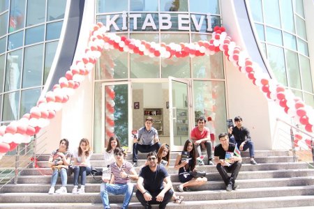 Azərbaycanın ən böyük kitab mağazası Gəncədə fəaliyyətə başladı
