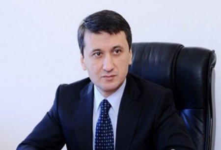 İlham Əliyev mətbuat xidmətinin rəhbərini təltif edib