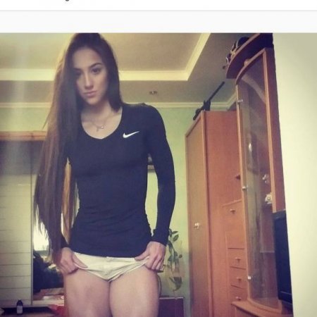 Azərbaycan əsilli model yeni internet fenomeni oldu