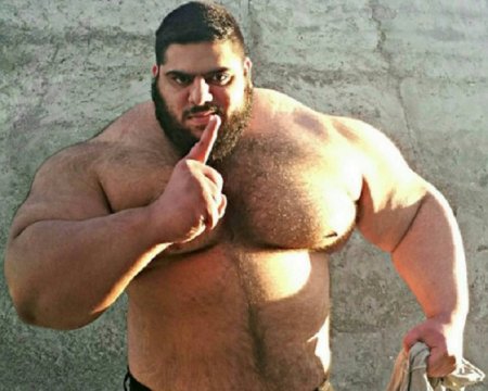 "İnstagram"da hamı bu oğlanı izləyir