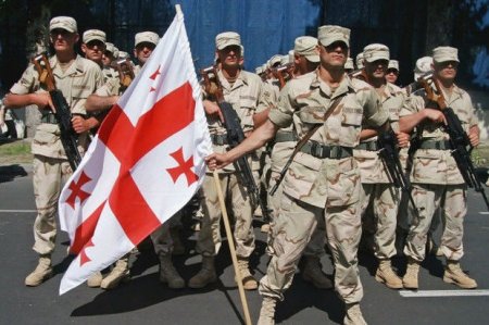 Gürcüstanda həqiqi hərbi xidmət ləğv edilib