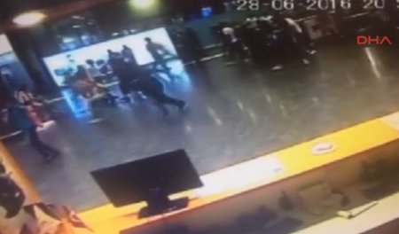 İstanbul terrorunun yeni görüntüləri yayıldı