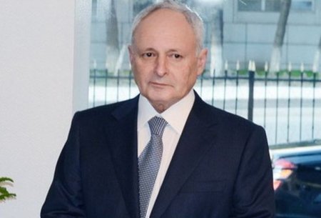 Nazir baş həkimi işdən çıxardı