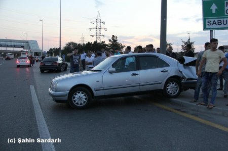 Bakıda iki «Mercedes» sürət həddinin qurbanı oldu