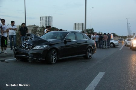 Bakıda iki «Mercedes» sürət həddinin qurbanı oldu