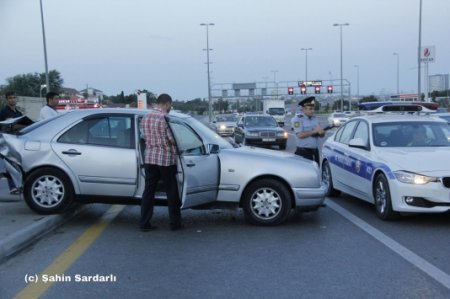 Bakıda iki «Mercedes» sürət həddinin qurbanı oldu