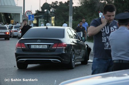 Bakıda iki «Mercedes» sürət həddinin qurbanı oldu