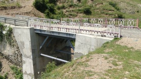 Daşkəsəndə sel sularından dağılmış körpü bərpa edilib