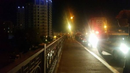 Bakıda intihara cəhd edən iki qız xilas olundu