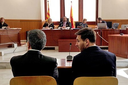 Messi və atasına 21 ay həbs cəzası verilib