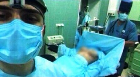 BİABIRÇILIQ! Tibb fakultəsinin tələbəsi çılpaq xəstə ilə +18 FOTO paylaşdı
