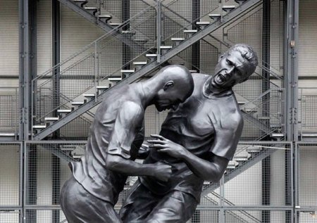 Materazzi Zidana qarşı nalayiq sözlər işlətdiyini etiraf etdi